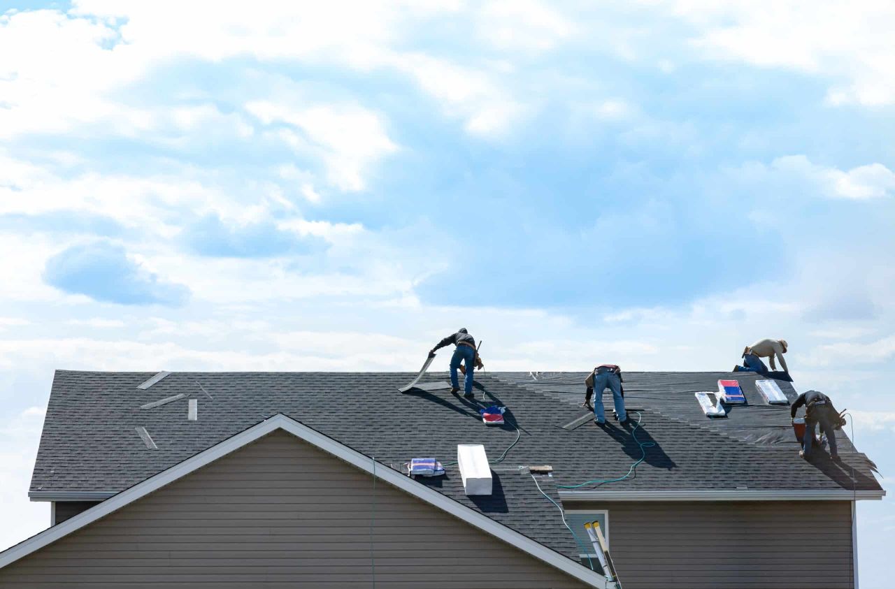 Elevate Your Roofing Experience: Choose the Right Contractor